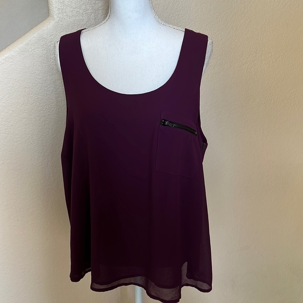 Forever 21 plus tank top with zipper detail